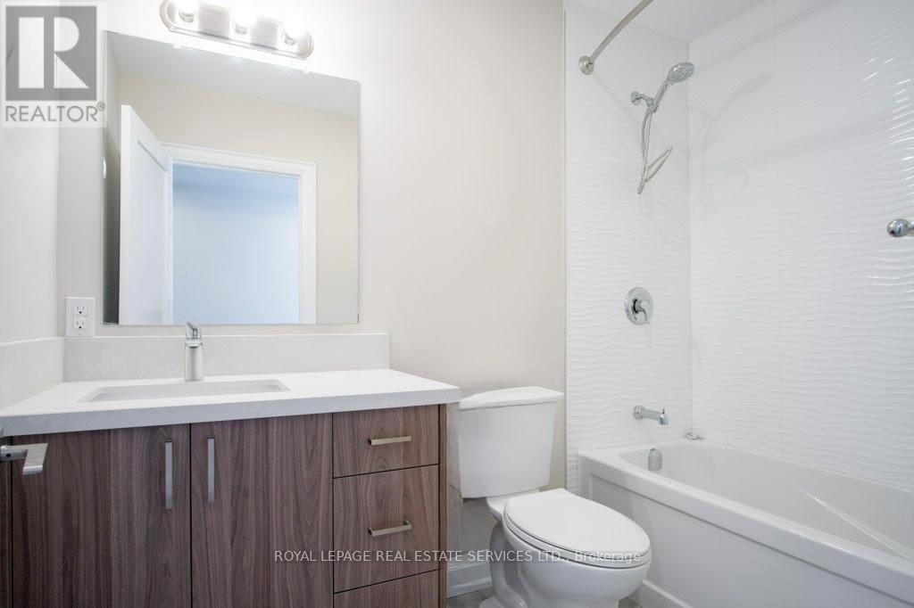 Upper - 256 Annette Street, Toronto, Ontario  M6P 1R1 - Photo 10 - W12791518