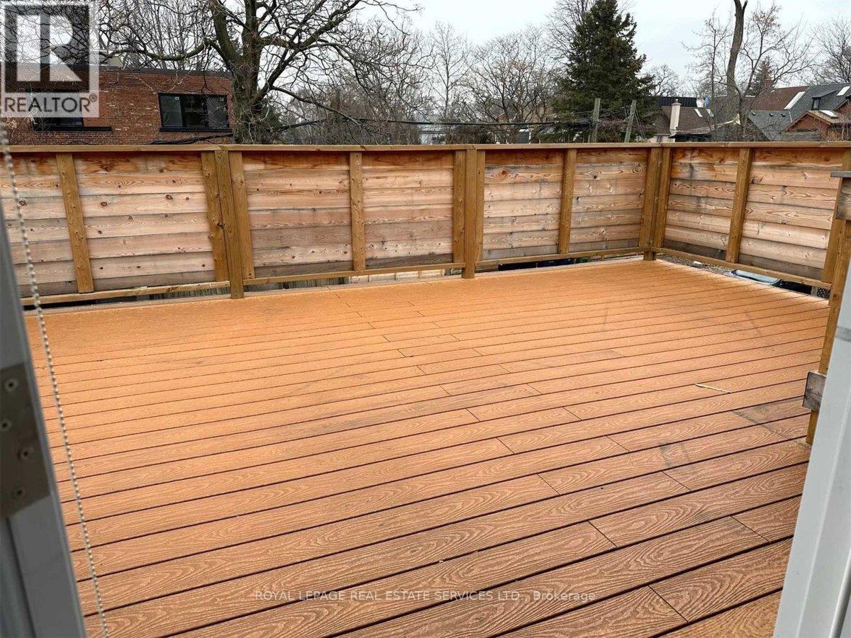 Upper - 256 Annette Street, Toronto, Ontario  M6P 1R1 - Photo 16 - W12791518