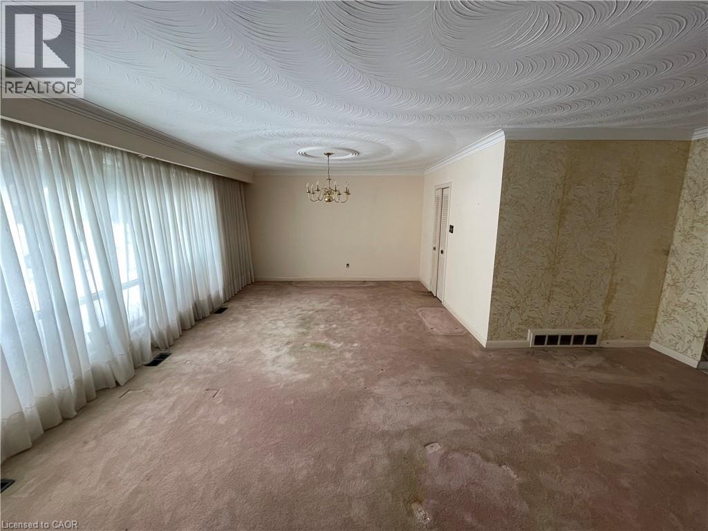 283 Betty Ann Drive, North York, Ontario  M2R 1A9 - Photo 3 - 40804324