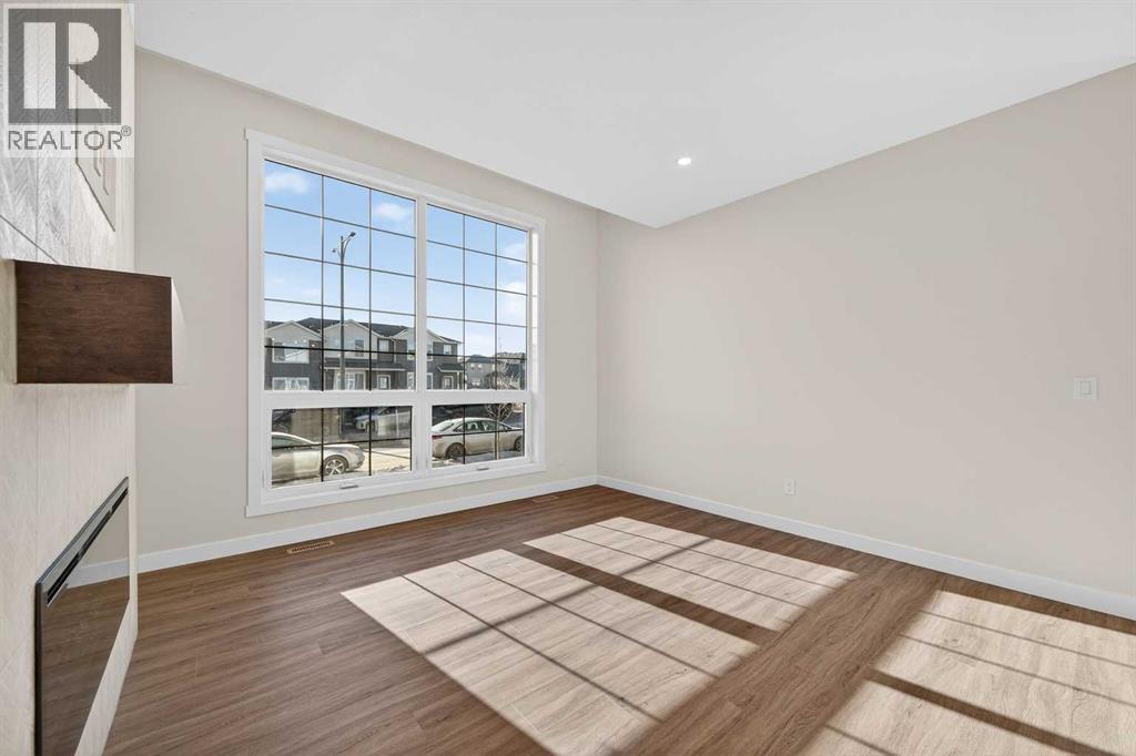 2238 Bayview Drive, Airdrie, Alberta  T4B 3N6 - Photo 3 - A2284647