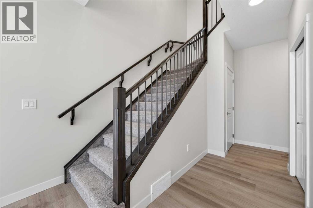 2198 Bayview Drive Sw, Airdrie, Alberta  T4B 5N4 - Photo 17 - A2284907