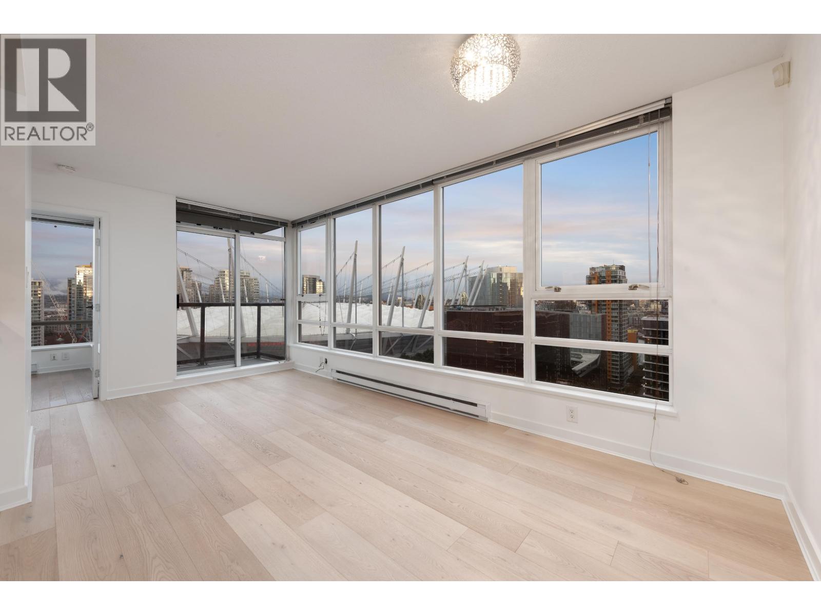 2705 928 Beatty Street, Vancouver, British Columbia  V6Z 3G6 - Photo 2 - R3090105