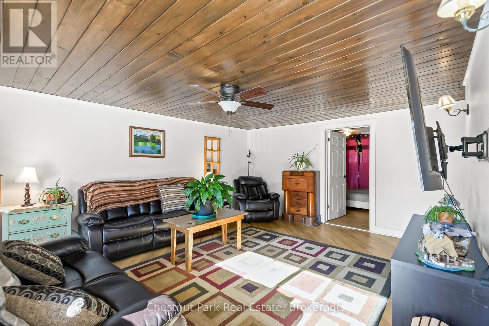 12 Ferndale Road, Muskoka Lakes, Ontario  P0B 1G0 - Photo 10 - X12791544