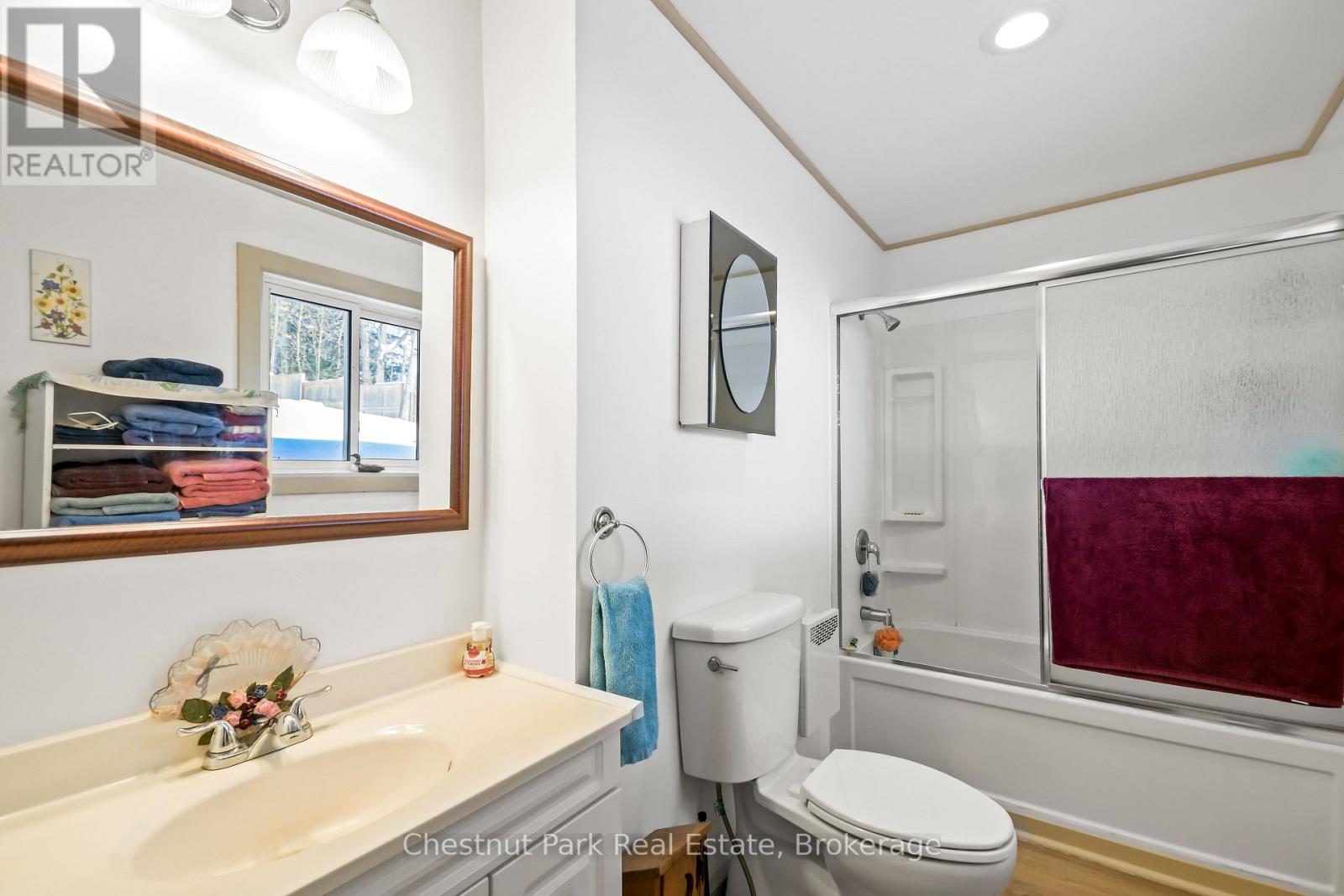 12 Ferndale Road, Muskoka Lakes, Ontario  P0B 1G0 - Photo 17 - X12791544