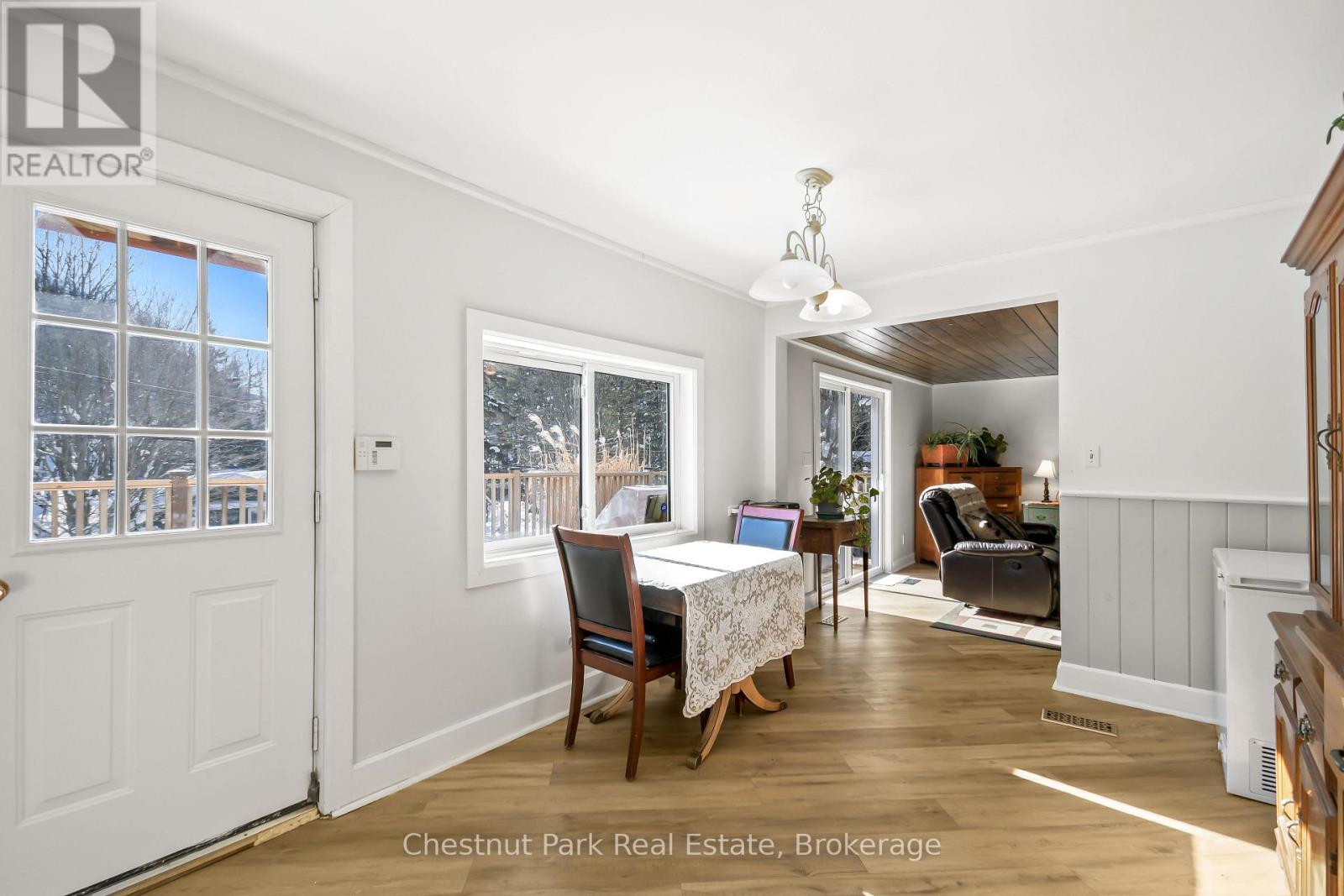 12 Ferndale Road, Muskoka Lakes, Ontario  P0B 1G0 - Photo 7 - X12791544