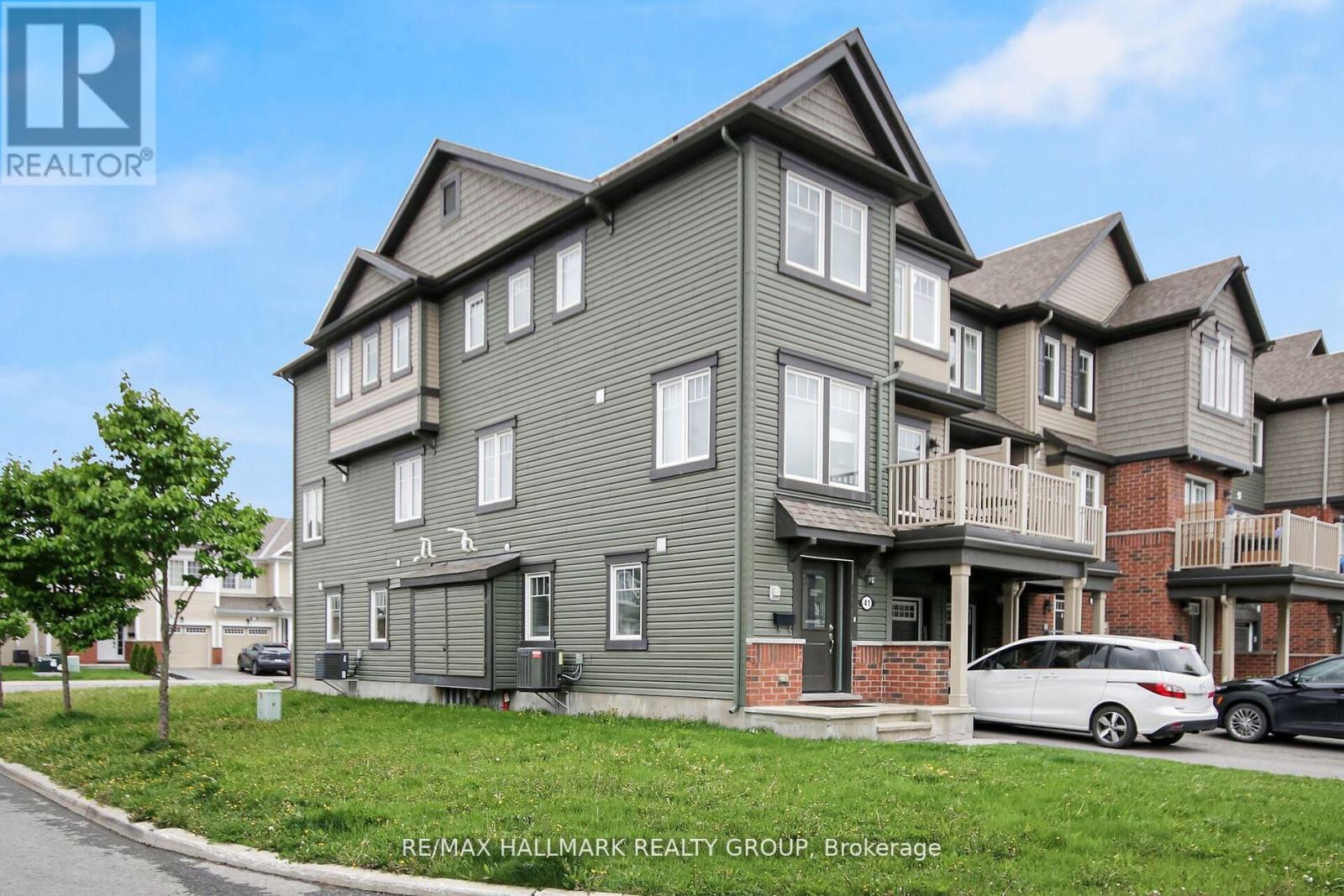 41 Maroma Street, Ottawa, Ontario  K4A 1A3 - Photo 2 - X12791576