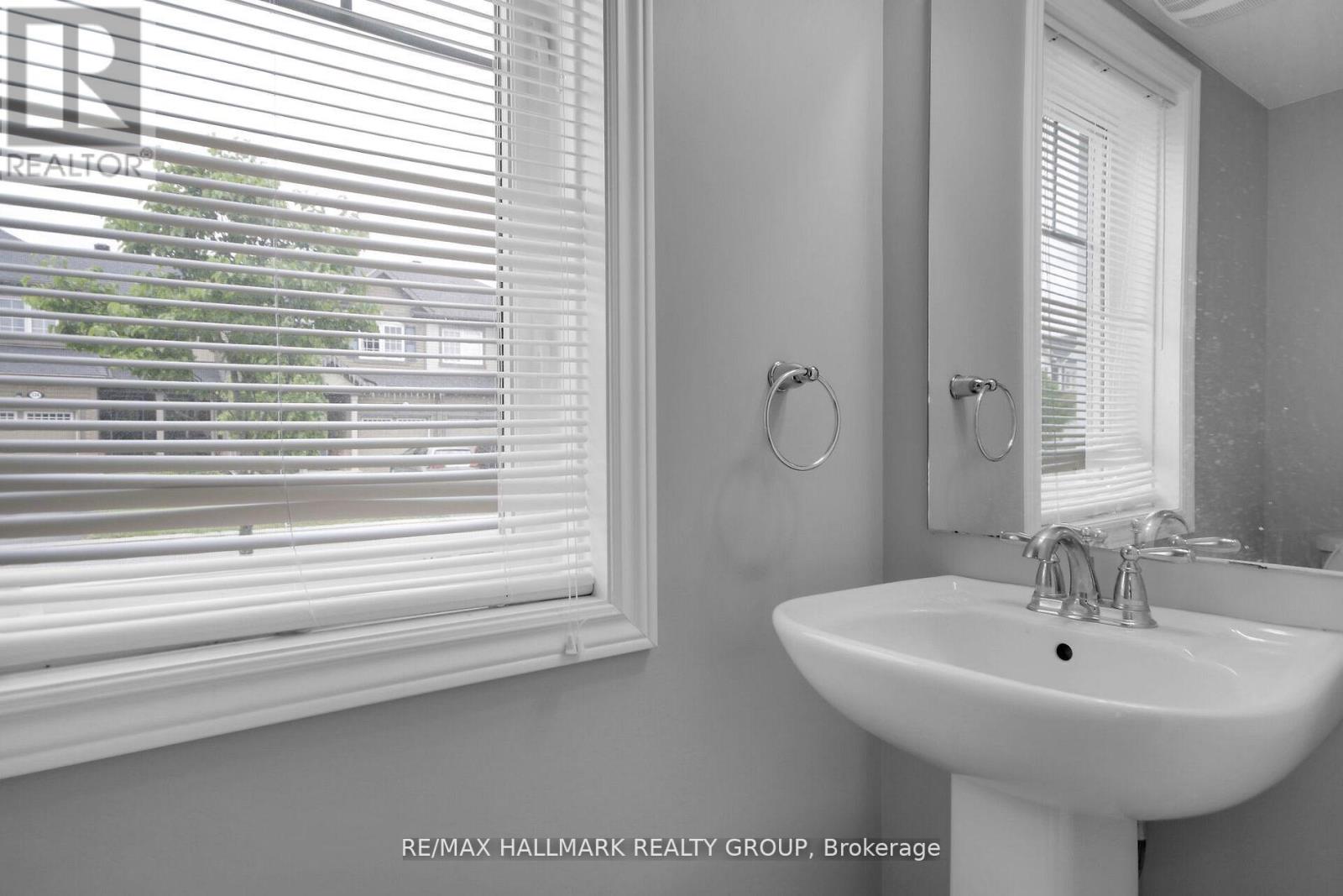 41 Maroma Street, Ottawa, Ontario  K4A 1A3 - Photo 8 - X12791576