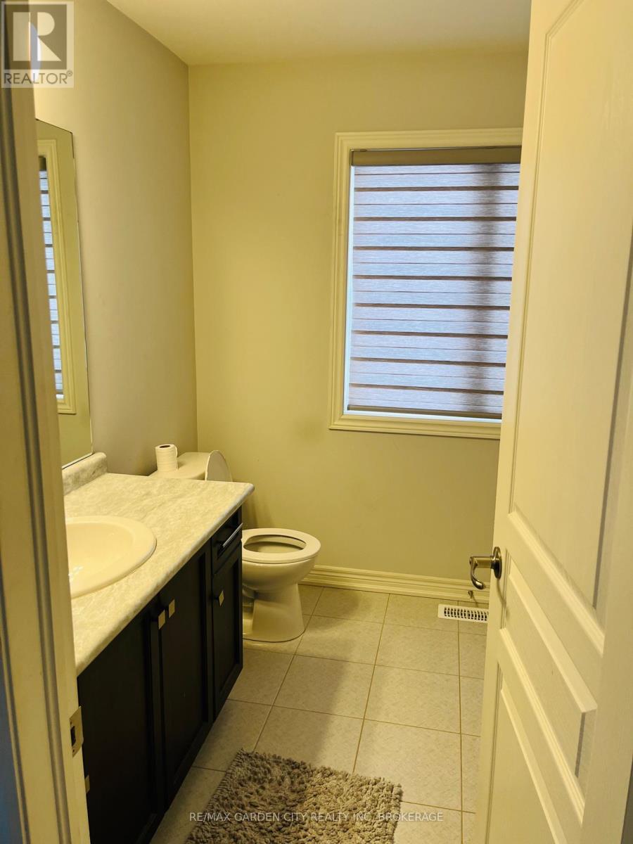 79 Heron Street, Welland, Ontario  L3C 0G8 - Photo 8 - X12791530