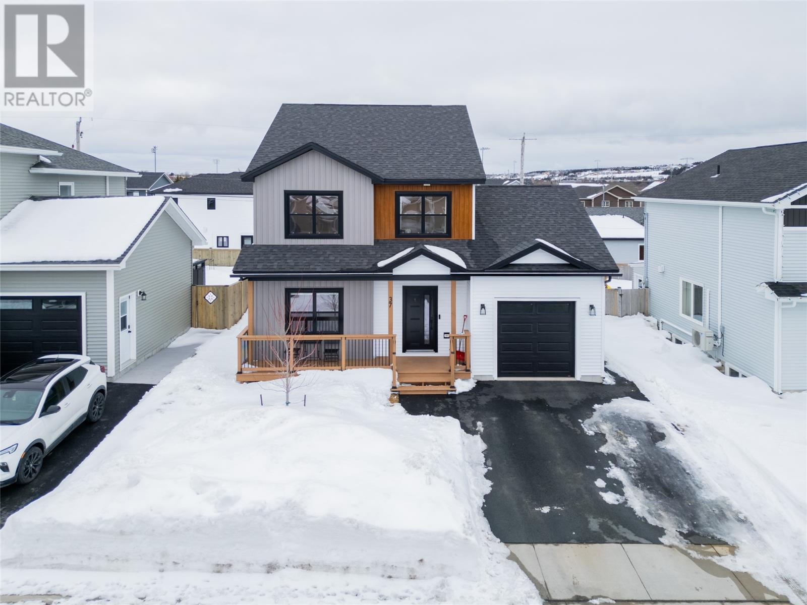 37 Ballylee Crescent, St. John's, Newfoundland & Labrador  A1H 0M2 - Photo 2 - 1294583