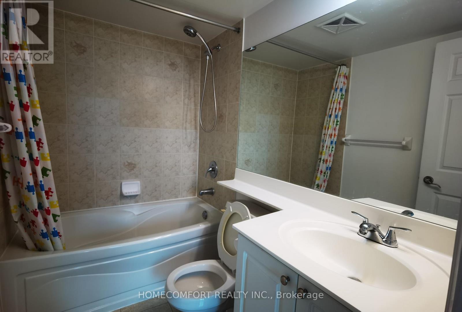 1406 - 15 Greenview Avenue, Toronto, Ontario  M2M 4M7 - Photo 3 - C12791528