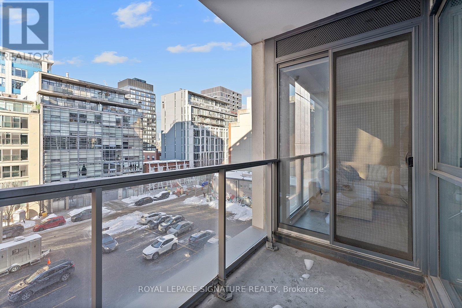 501 - 39 Brant Street, Toronto, Ontario  M5V 0M8 - Photo 11 - C12791542