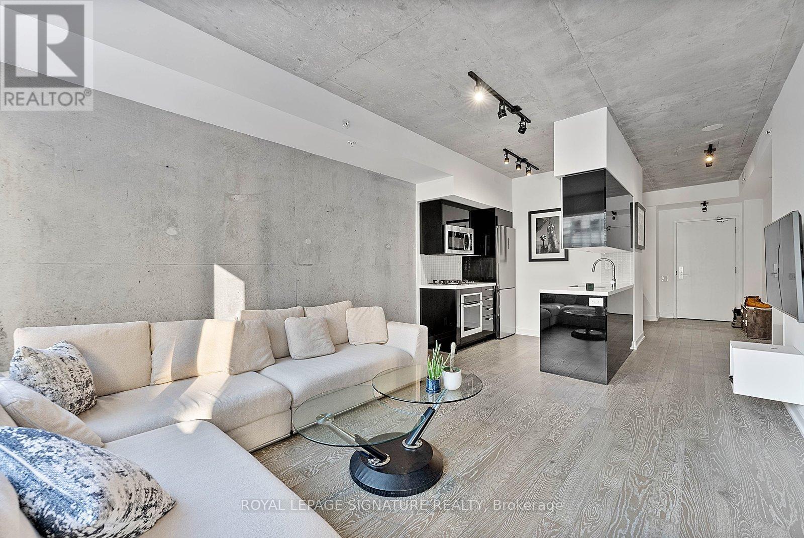 501 - 39 Brant Street, Toronto, Ontario  M5V 0M8 - Photo 4 - C12791542