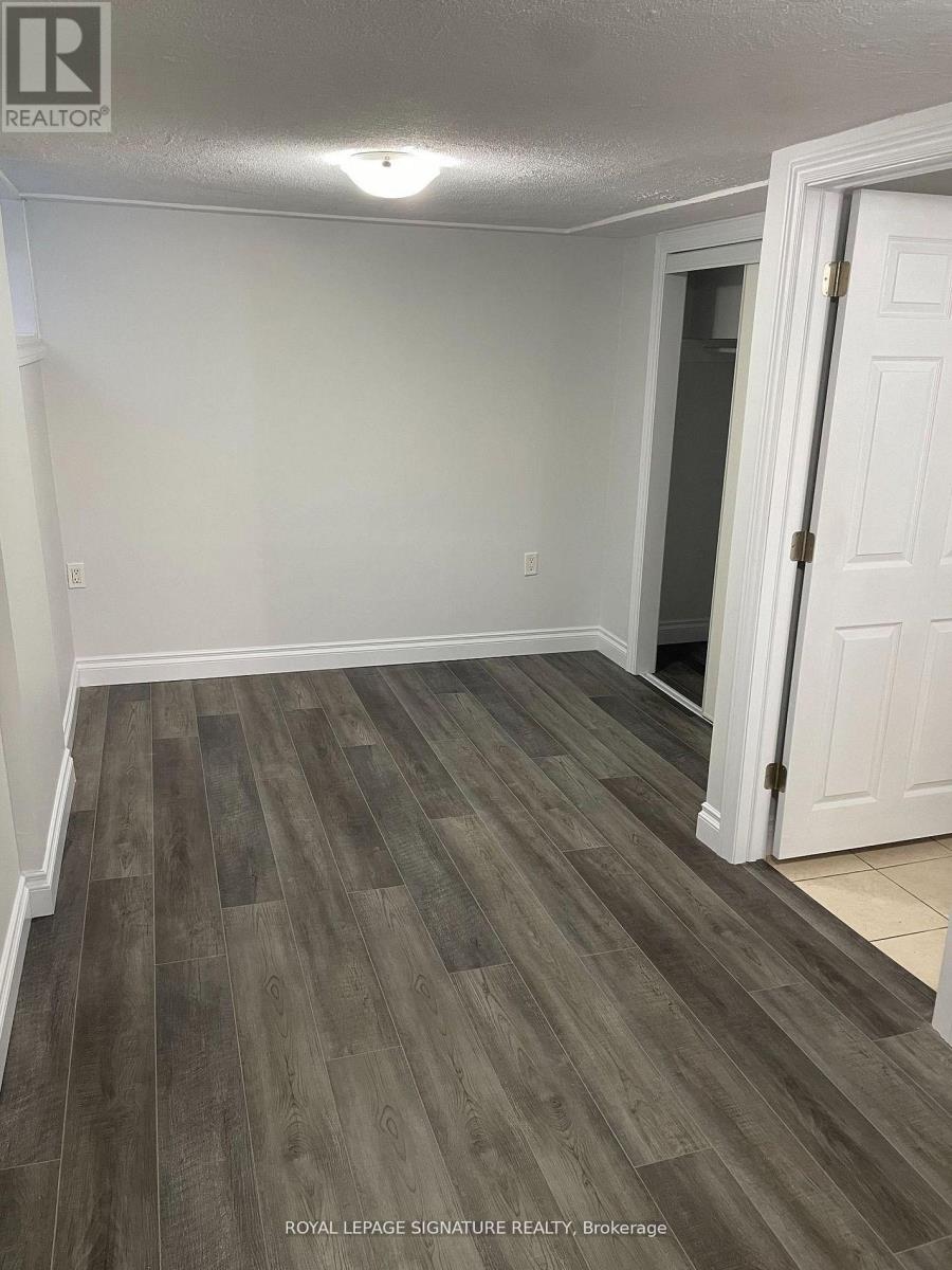 8 Thorncroft Crescent, Ajax, Ontario  L1S 2S2 - Photo 6 - E12790766