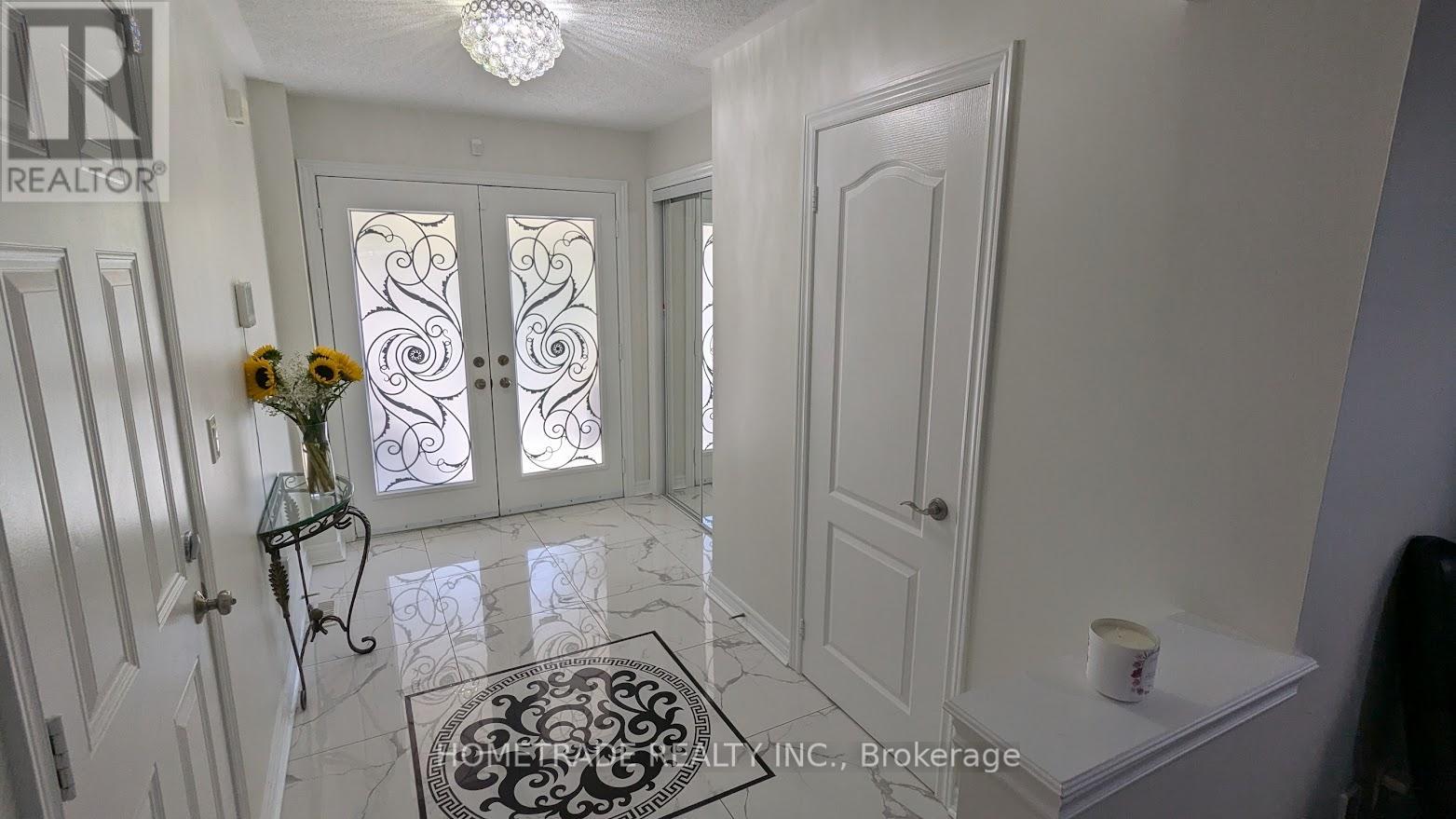 4861 Verdi Street, Burlington, Ontario  L7M 0H4 - Photo 2 - W12791536