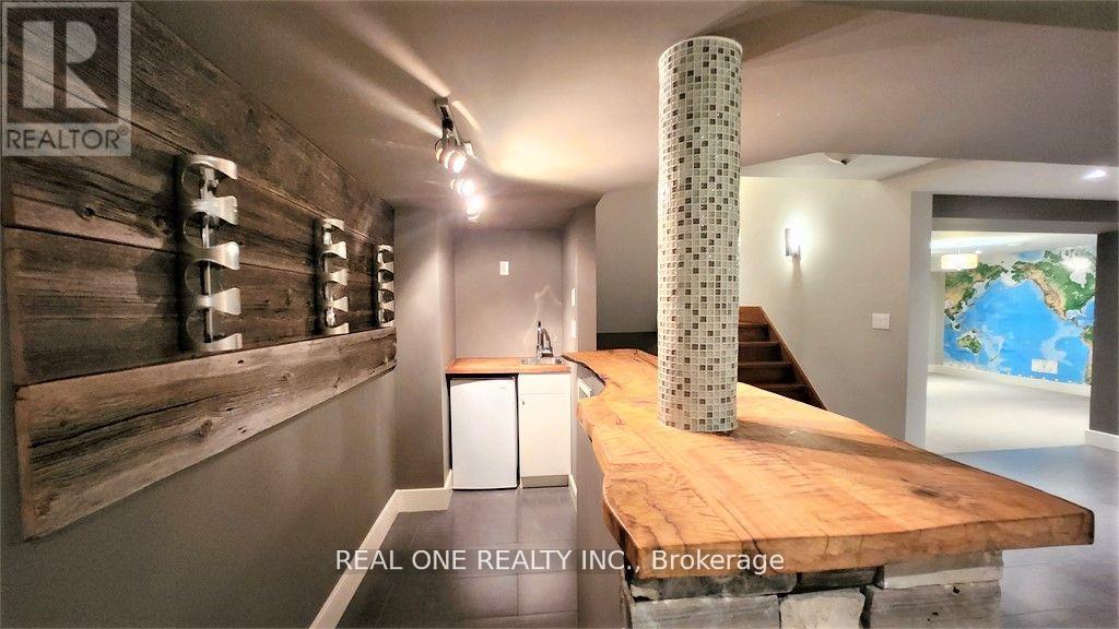 531 Jeanette Drive, Oakville, Ontario  L6K 1M9 - Photo 20 - W12791570