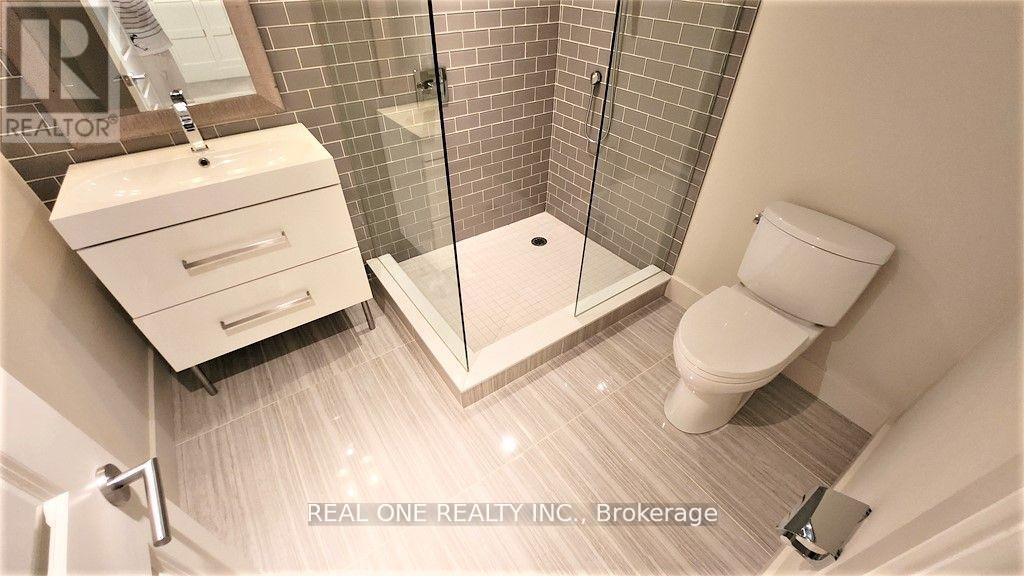 531 Jeanette Drive, Oakville, Ontario  L6K 1M9 - Photo 24 - W12791570