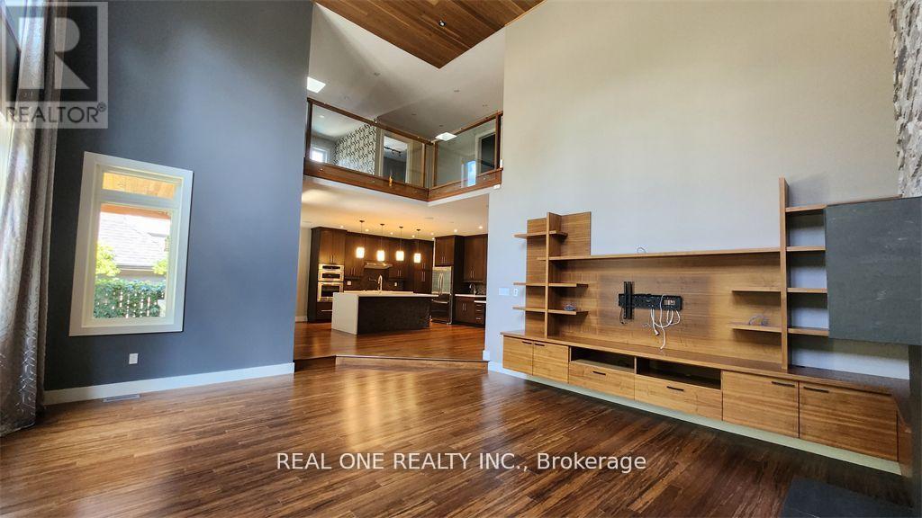 531 Jeanette Drive, Oakville, Ontario  L6K 1M9 - Photo 3 - W12791570