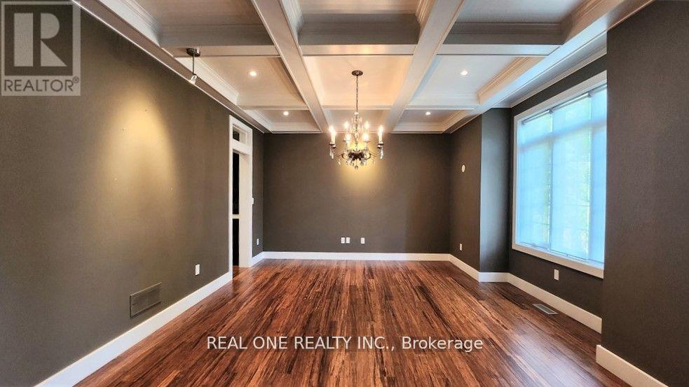 531 Jeanette Drive, Oakville, Ontario  L6K 1M9 - Photo 8 - W12791570