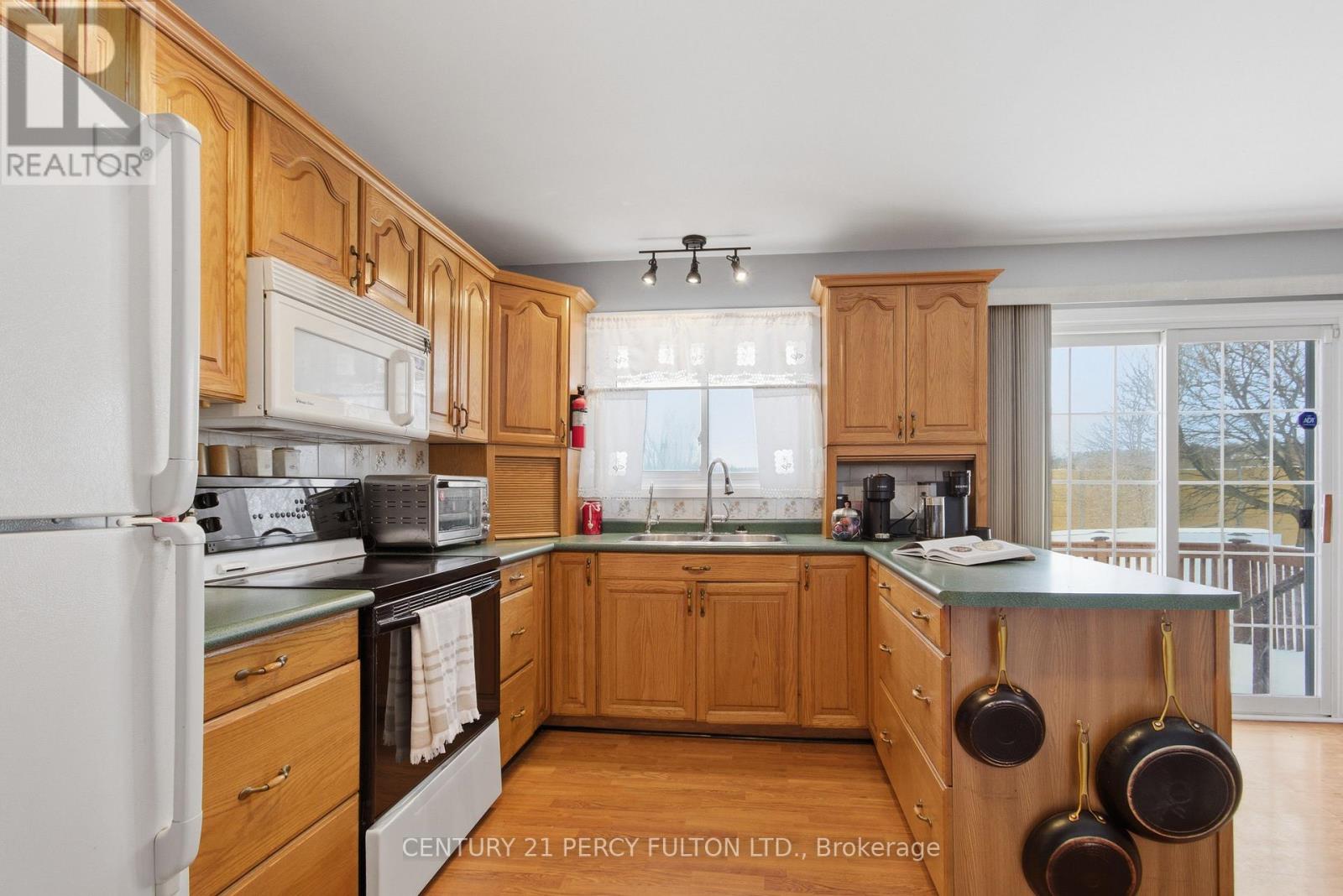 358 Densmore Road, Cobourg, Ontario  K9A 4J9 - Photo 7 - X12791574