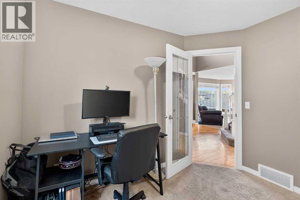 69 Elkton Way Sw, Calgary, Alberta  T3H 4Y9 - Photo 17 - A2284817