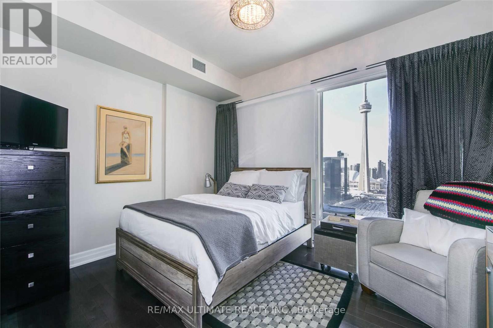 3502 - 8 The Esplanade, Toronto, Ontario  M5E 0A6 - Photo 10 - C12791590