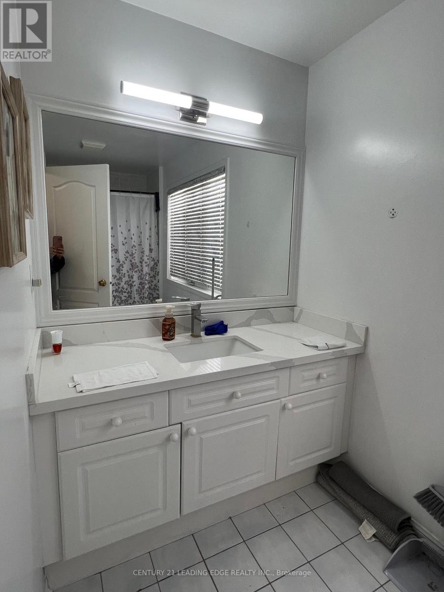 Unknown Address, ,     - Photo 3 - E12790470