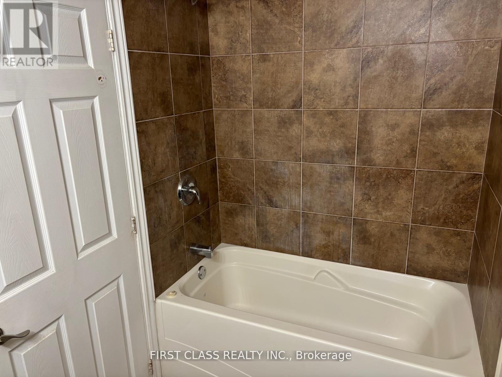 Bsmt - 3023 Mission Hill Drive, Mississauga, Ontario  L5M 0B8 - Photo 9 - W12785502