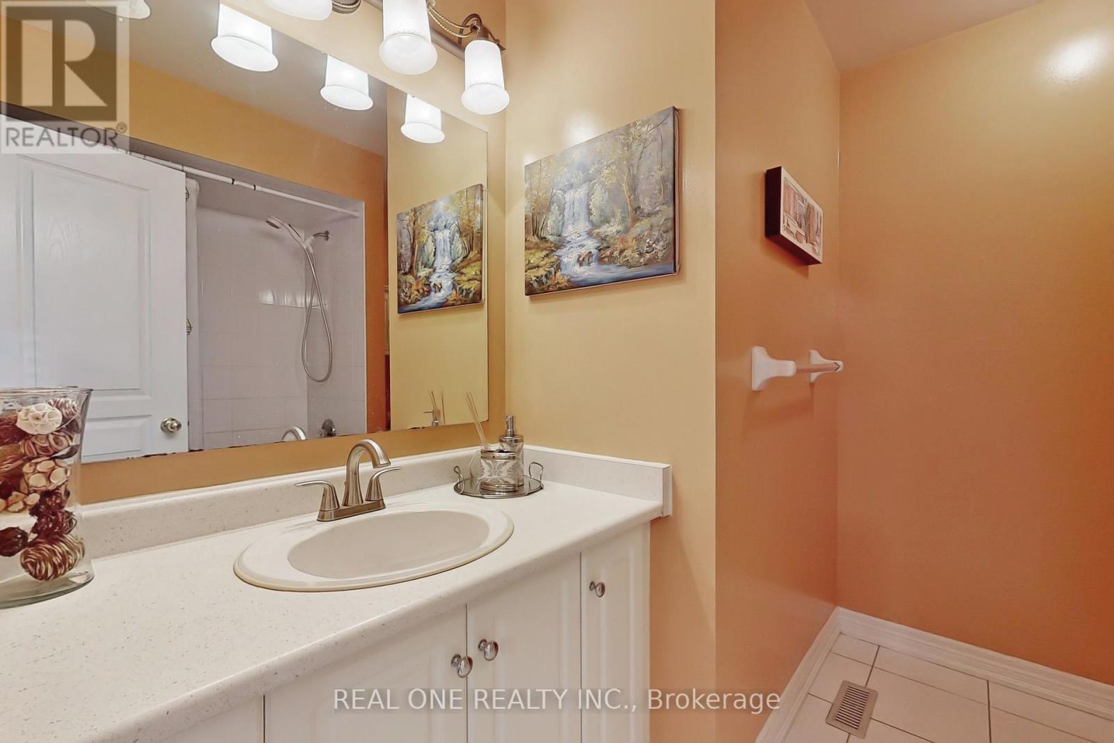 19 Longwood Avenue S, Richmond Hill, Ontario  L4E 4B1 - Photo 25 - N12791592