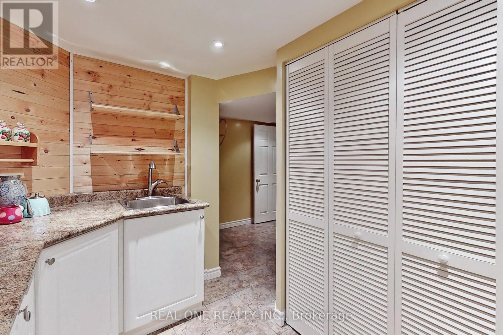 19 Longwood Avenue S, Richmond Hill, Ontario  L4E 4B1 - Photo 33 - N12791592