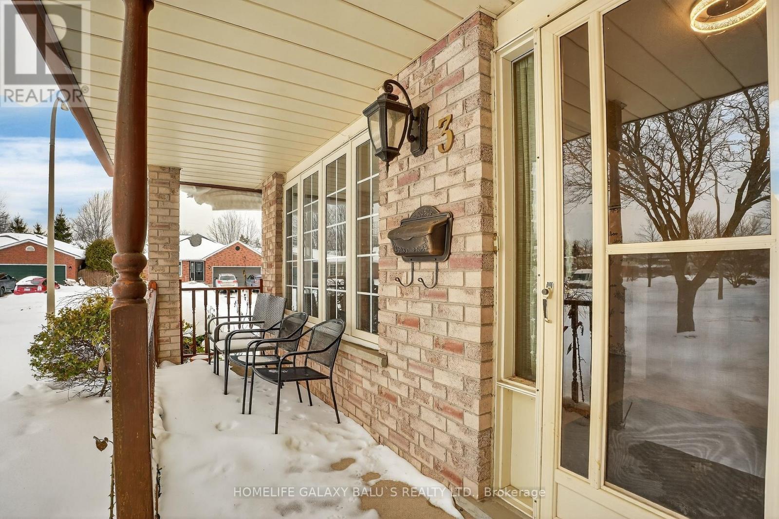 3 Cora Drive, Kitchener, Ontario  N2N 3C6 - Photo 5 - X12653614