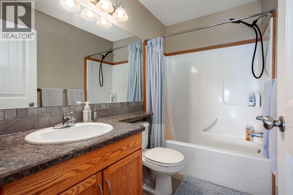 7318 46 Avenue, Camrose, Alberta  T4V 1X9 - Photo 15 - A2286706