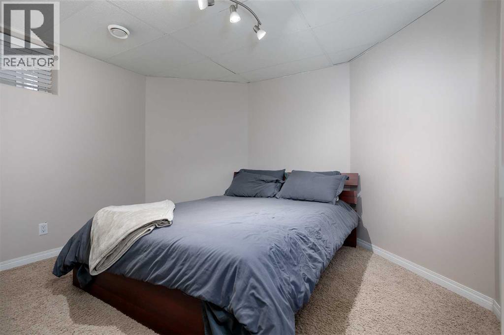 7318 46 Avenue, Camrose, Alberta  T4V 1X9 - Photo 18 - A2286706