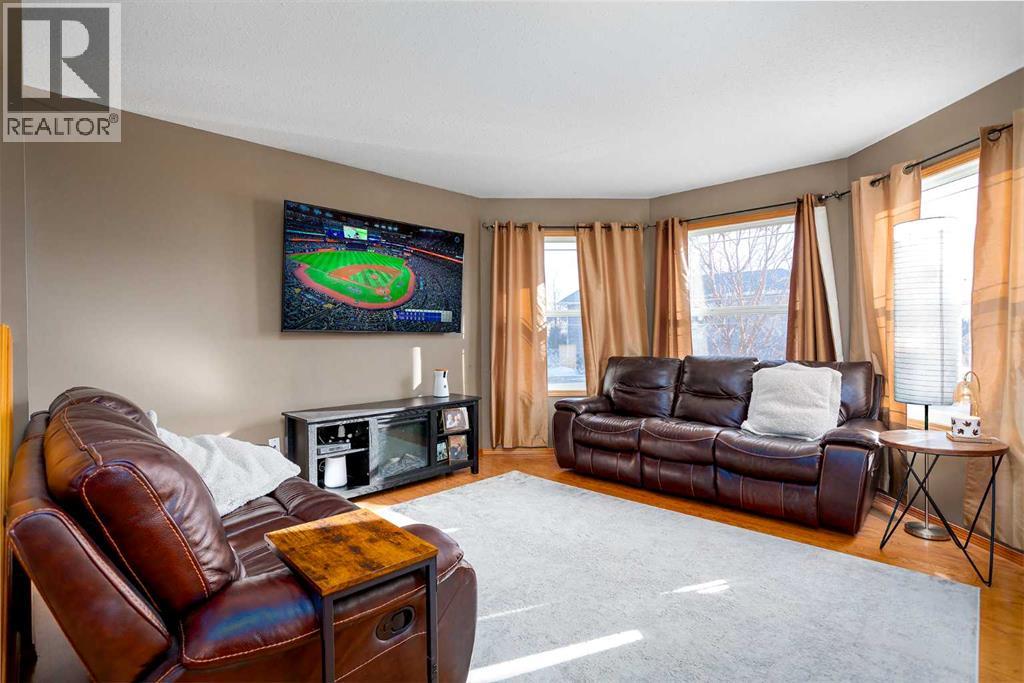 7318 46 Avenue, Camrose, Alberta  T4V 1X9 - Photo 4 - A2286706