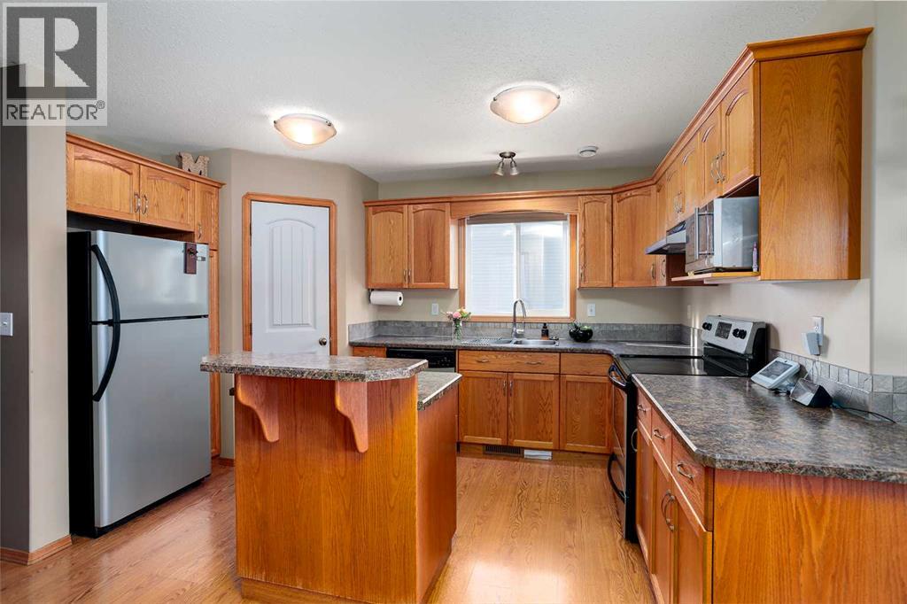 7318 46 Avenue, Camrose, Alberta  T4V 1X9 - Photo 6 - A2286706