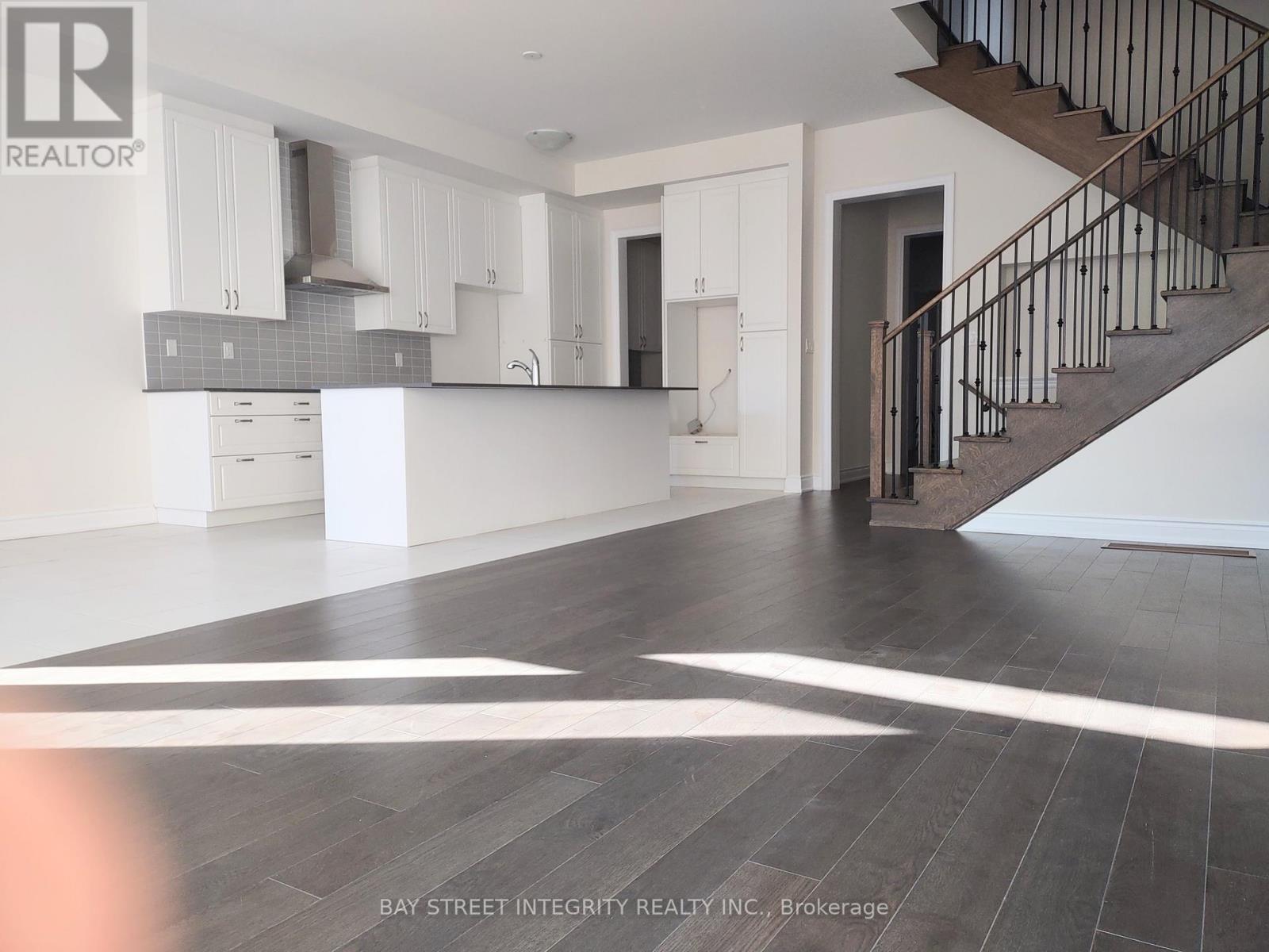 44 Settlers Road E, Oakville, Ontario  L6H 0Y8 - Photo 6 - W12791584