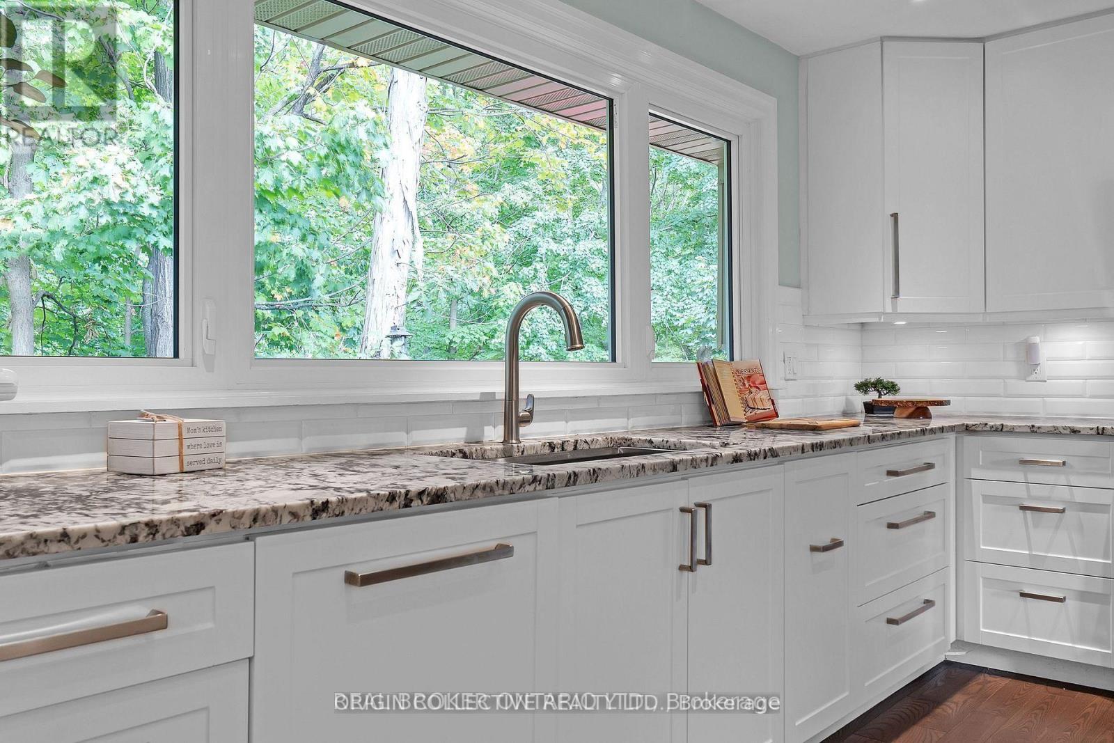 1863 Heather Hills Drive, Burlington, Ontario  L7P 2Z1 - Photo 12 - W12791586