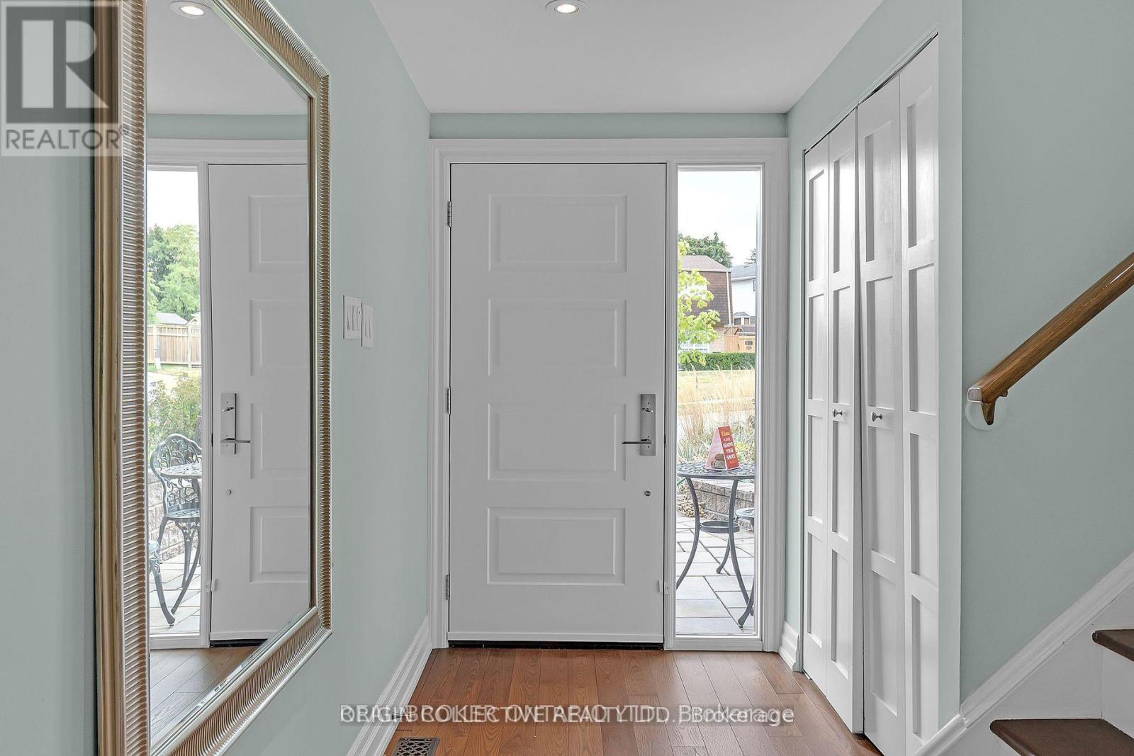 1863 Heather Hills Drive, Burlington, Ontario  L7P 2Z1 - Photo 3 - W12791586