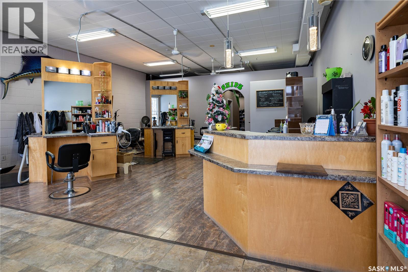 1601 29th Street W, Saskatoon, Saskatchewan  S7L 0N6 - Photo 2 - SK028492