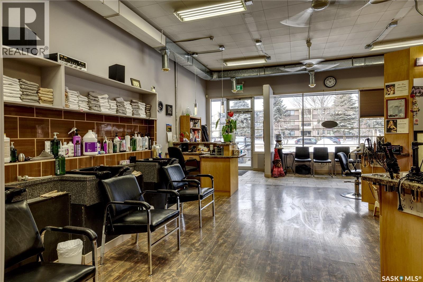 1601 29th Street W, Saskatoon, Saskatchewan  S7L 0N6 - Photo 7 - SK028492