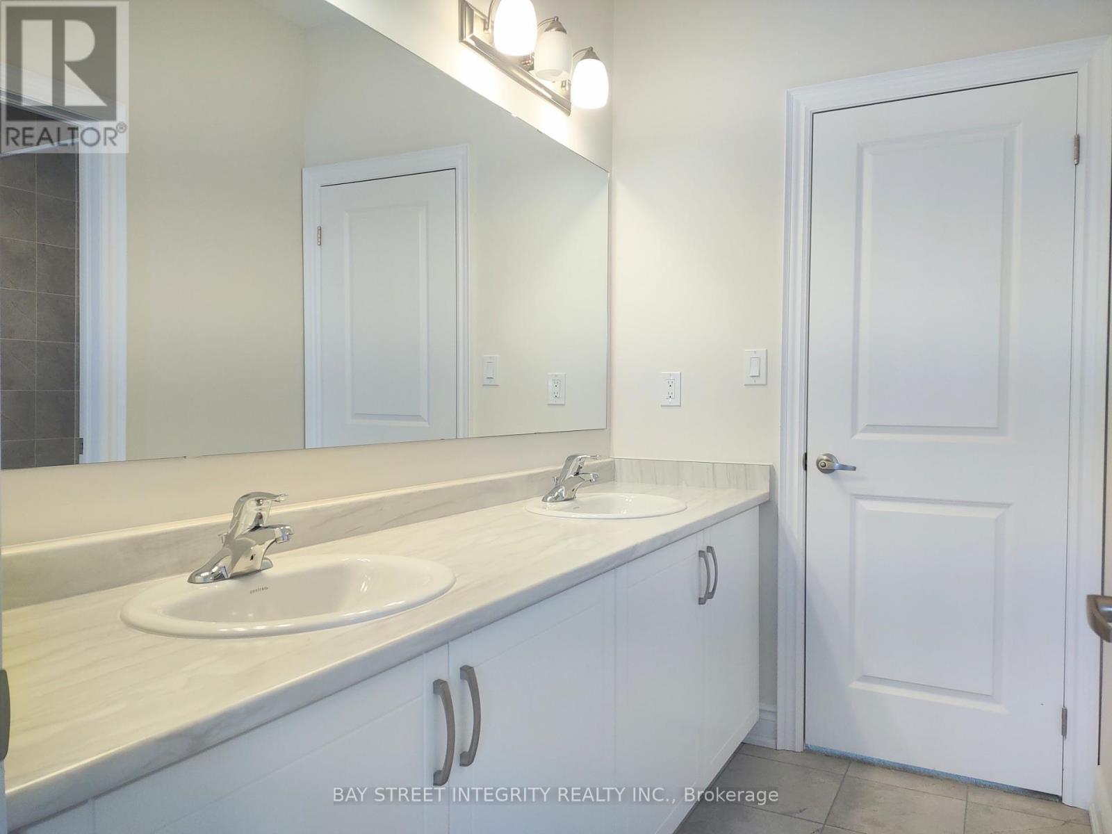 44 Settlers Road E, Oakville, Ontario  L6H 0Y8 - Photo 39 - W12791584