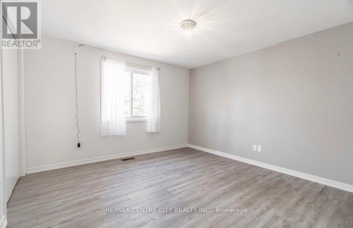 82 Emery Street W, London South, Ontario  N6J 1R8 - Photo 12 - X12791616