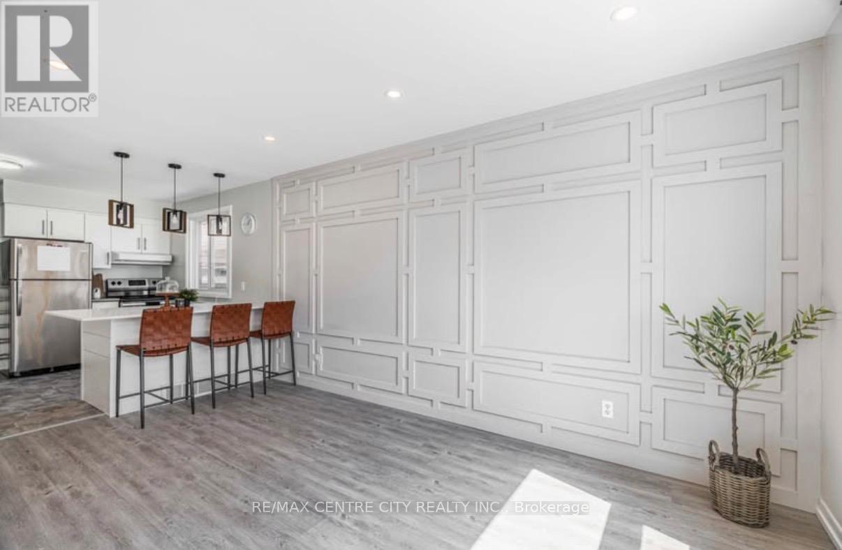 82 Emery Street W, London South, Ontario  N6J 1R8 - Photo 5 - X12791616