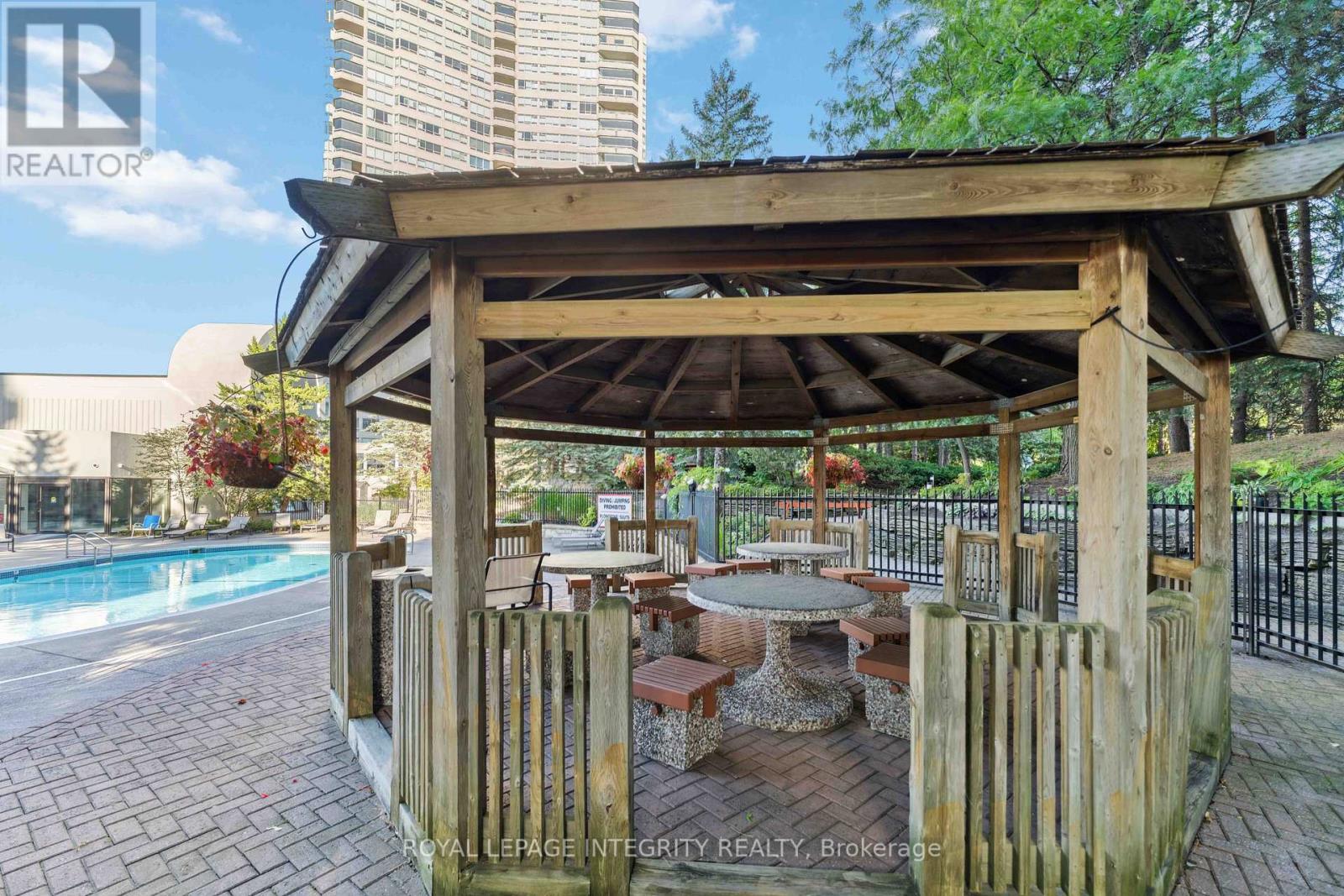 708 - 1500 Riverside Drive, Ottawa, Ontario  K1G 4J4 - Photo 43 - X12791618