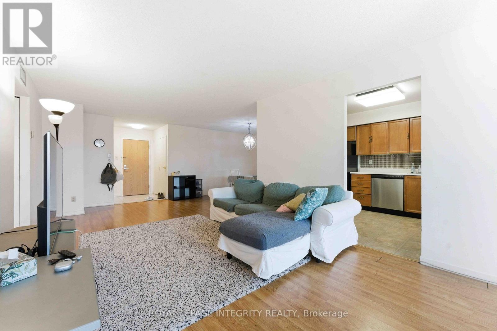 708 - 1500 Riverside Drive, Ottawa, Ontario  K1G 4J4 - Photo 8 - X12791618