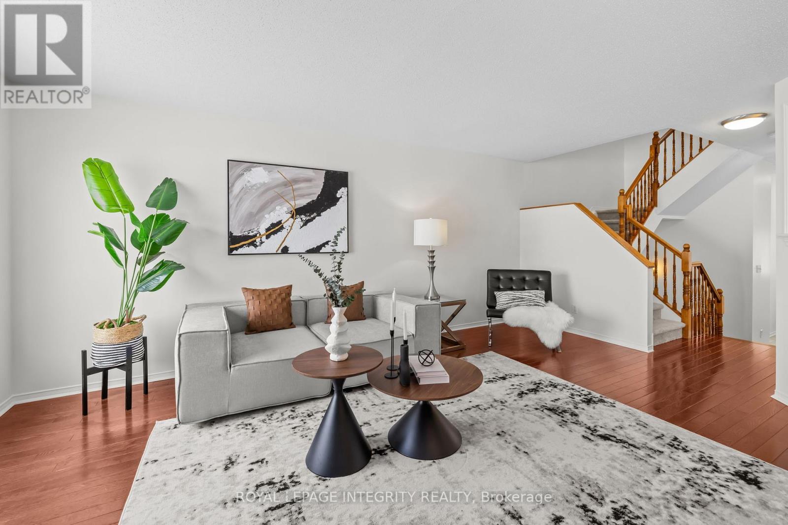 25 Southpointe Avenue, Ottawa, Ontario  K2J 4V4 - Photo 12 - X12791642