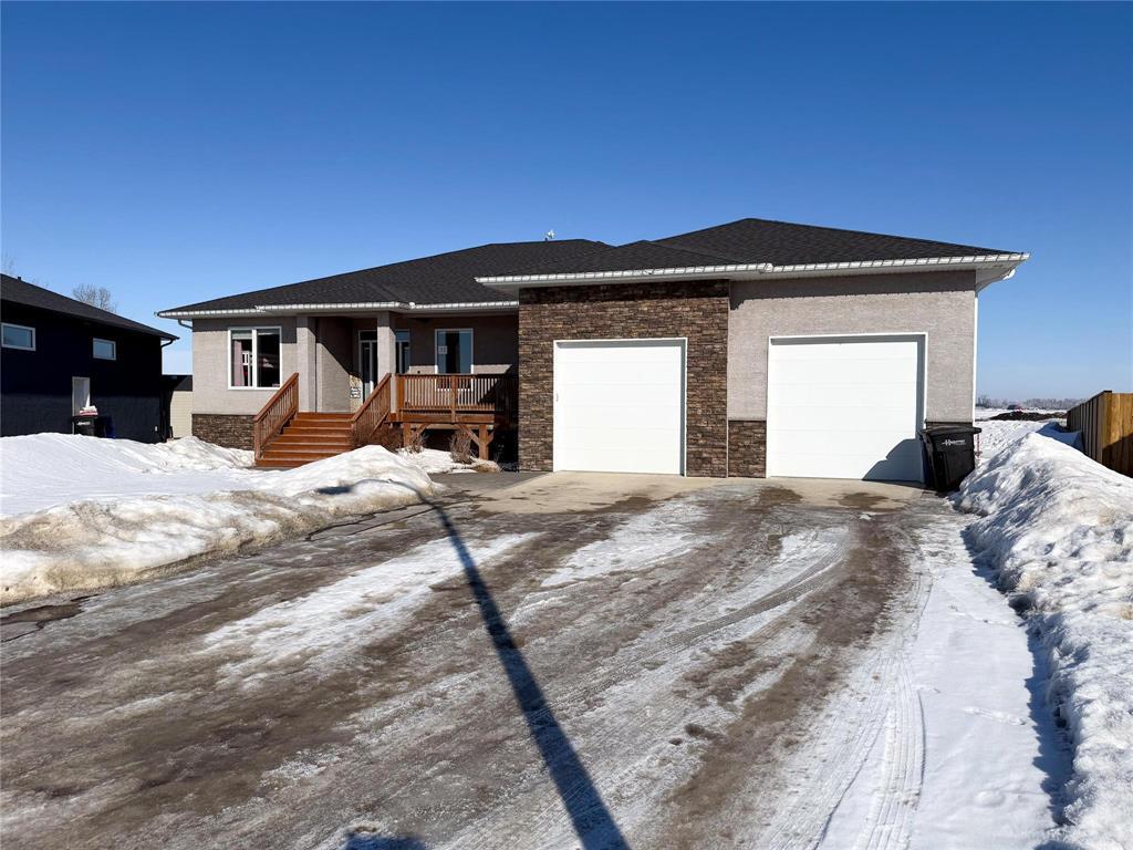 71 Evergreen Avenue, Mitchell, Manitoba  R5G 1H1 - Photo 0 - 202602772