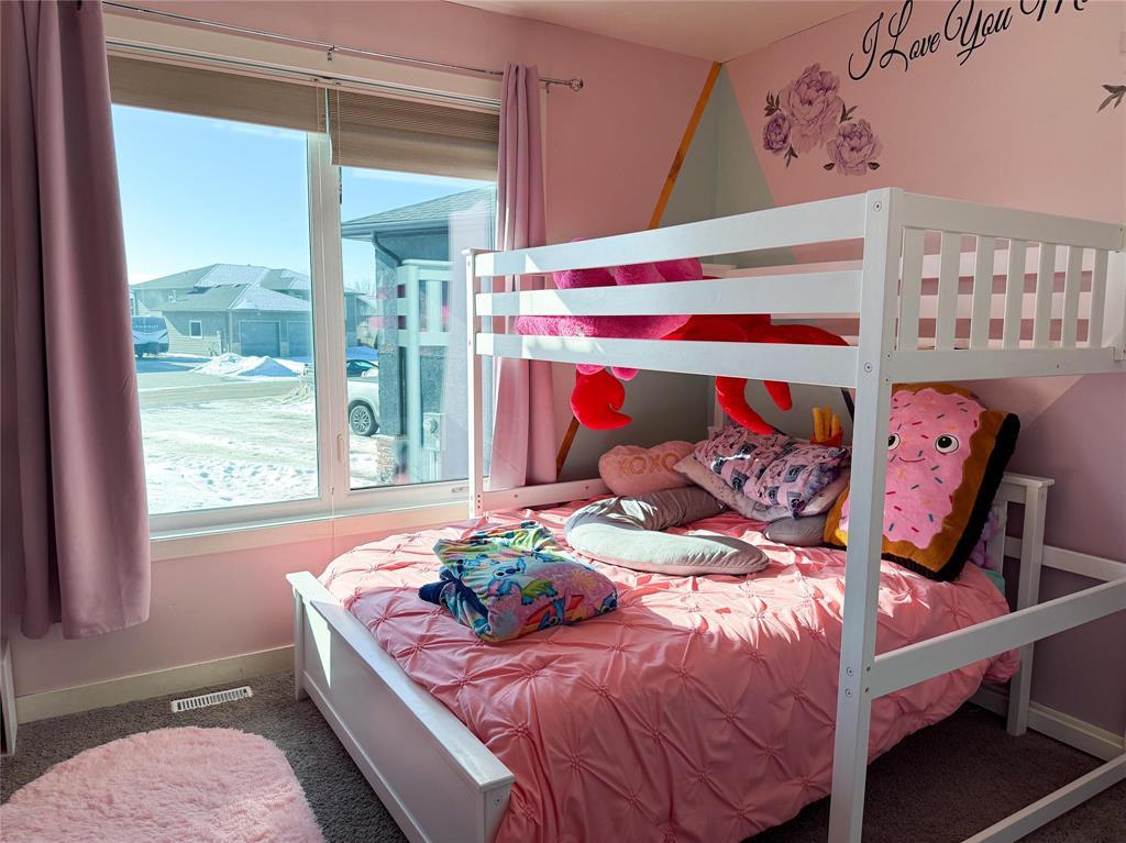 71 Evergreen Avenue, Mitchell, Manitoba  R5G 1H1 - Photo 12 - 202602772