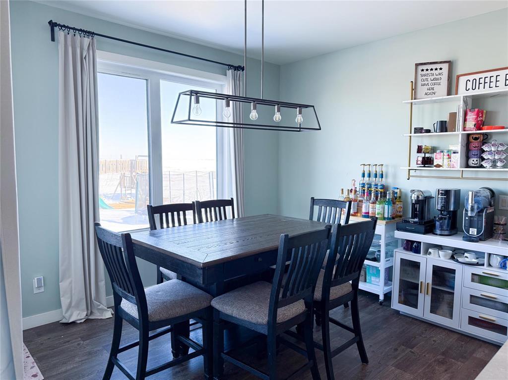 71 Evergreen Avenue, Mitchell, Manitoba  R5G 1H1 - Photo 8 - 202602772
