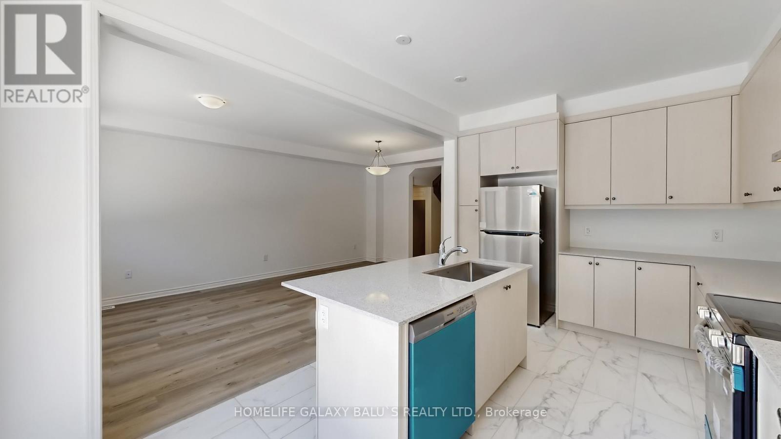 3203 Brigadier Avenue, Pickering, Ontario  L1X 0N4 - Photo 12 - E12791626