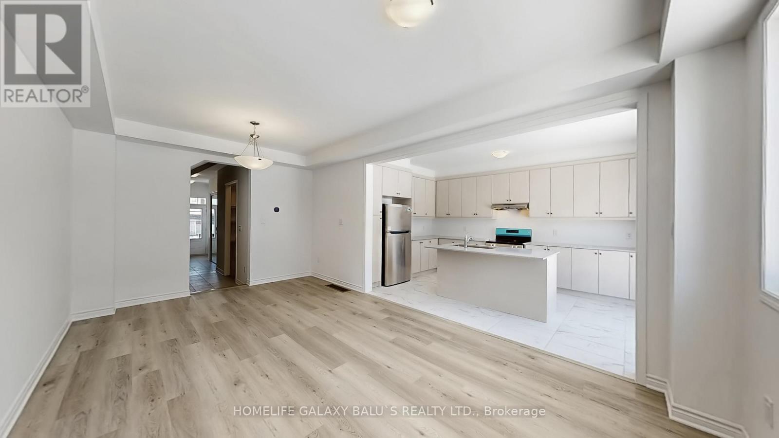 3203 Brigadier Avenue, Pickering, Ontario  L1X 0N4 - Photo 6 - E12791626